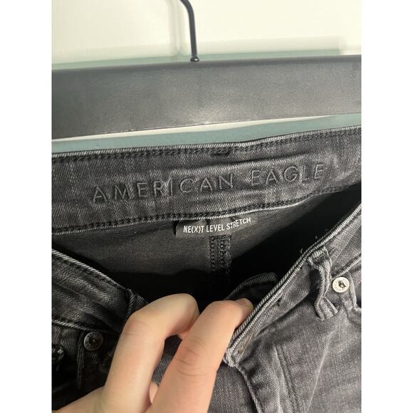 American Eagle Women's size 6 black distressed shorts ripped nexxt level stretch - Picture 5 of 6